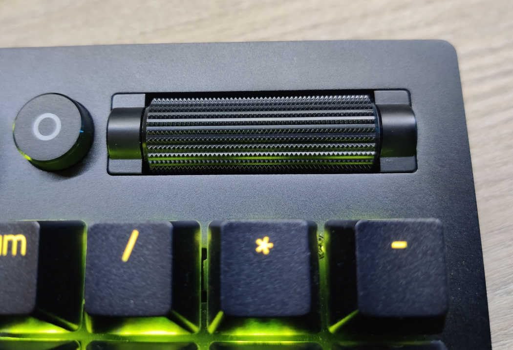 Razer BlackWidow V3 Mechanical Gaming Keyboard: Green Mechanical Switches - Tactile & Clicky - Chroma RGB Lighting - Compact Form Factor - Programmable Macro Functionality - USB Passthrough