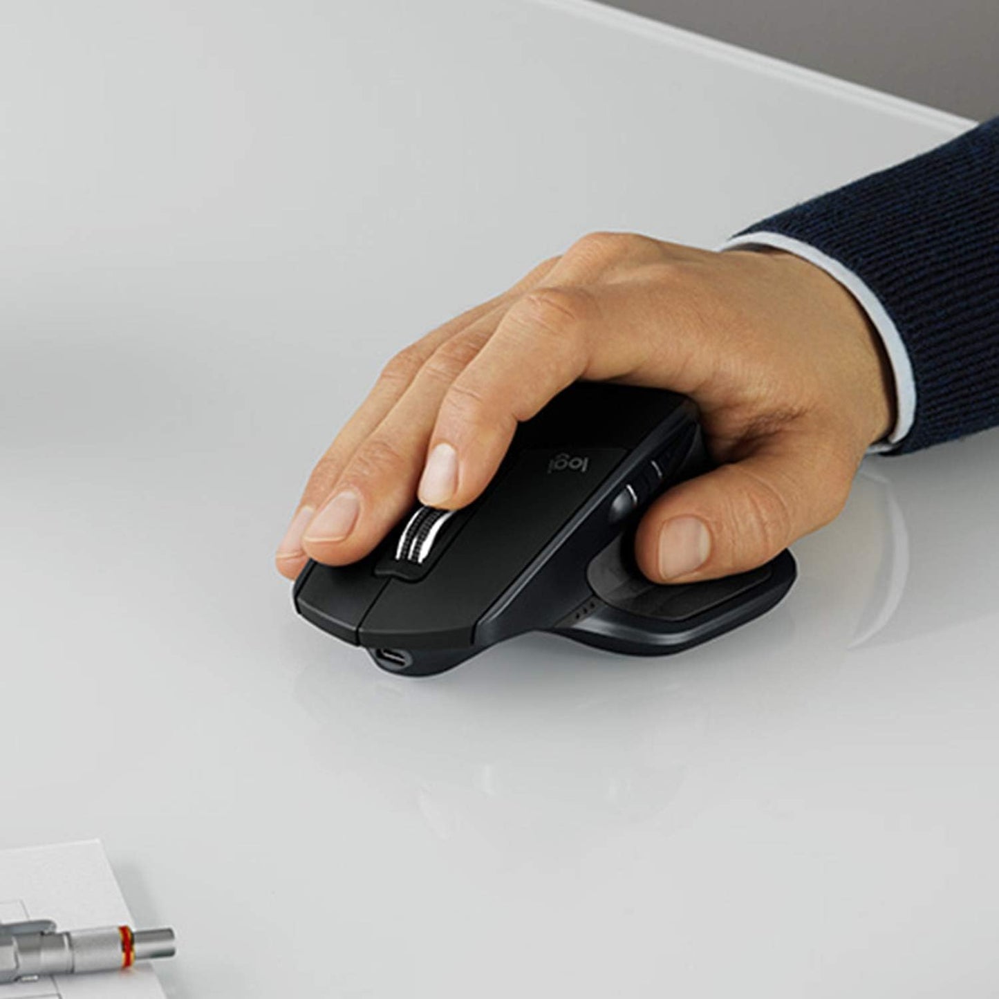 Logitech MX900 Keyboard and MX Master Mouse Combo - Black