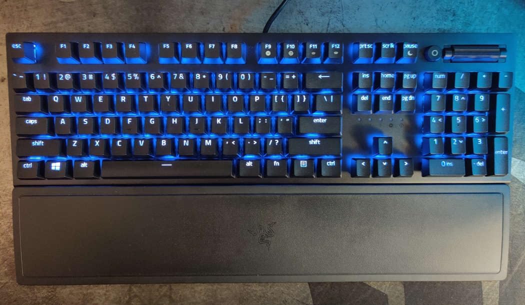 Razer BlackWidow V3 Mechanical Gaming Keyboard: Green Mechanical Switches - Tactile & Clicky - Chroma RGB Lighting - Compact Form Factor - Programmable Macro Functionality - USB Passthrough