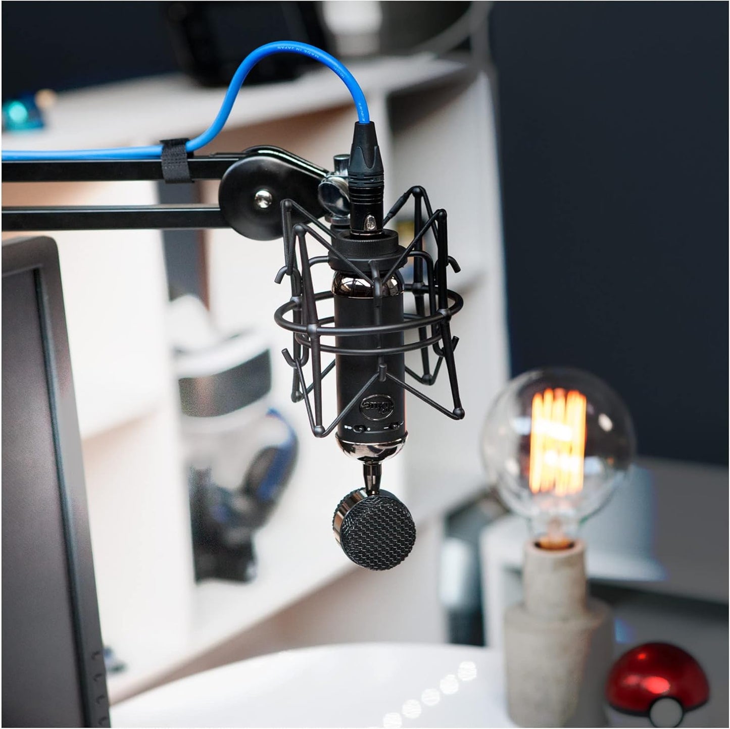 Blue Microphone Blackout Spark SL XLR Condenser Microphone Recording, Streaming, Podcasting, Gaming, Large-Diaphragm Cardioid Capsule, Shockmount and Protective Case