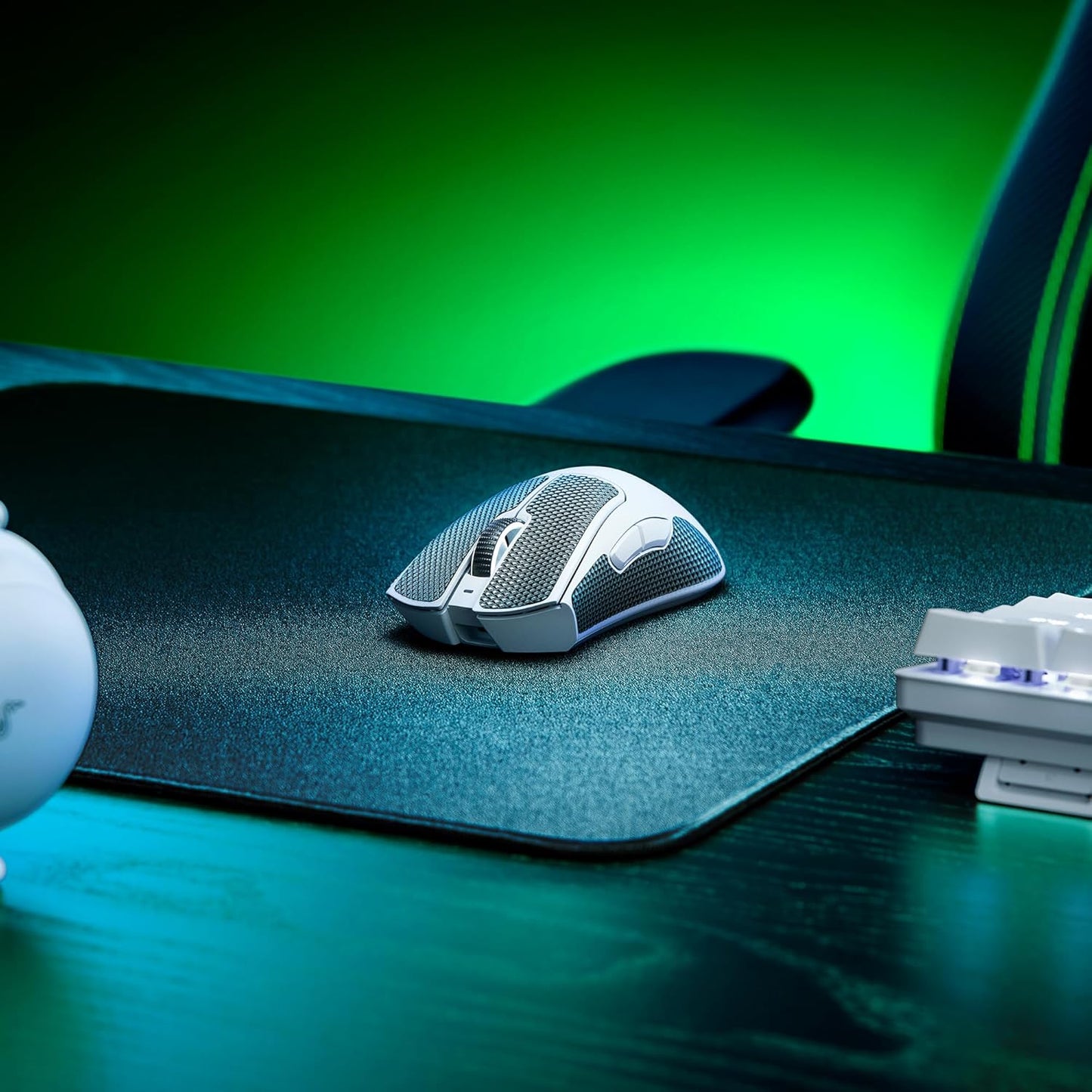 Razer DeathAdder V3 Pro Lightweight Wireless Gaming Mouse(White)